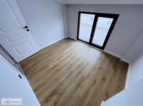 Bağlarbaşı Mah Deniz Manzaralı 2+1 Lüks 200m2 Dubleks Daire !