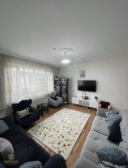 Pt- Emek Mahallesi 2+1 Merkezi Konumda Satılık Daire