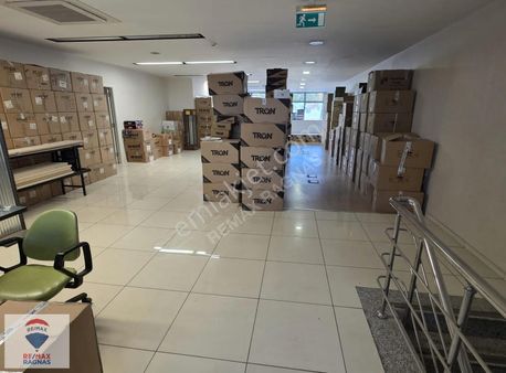 Pendik Köprüsünde, E5 Cepheli, Düz Giriş Prestijli İşyeri