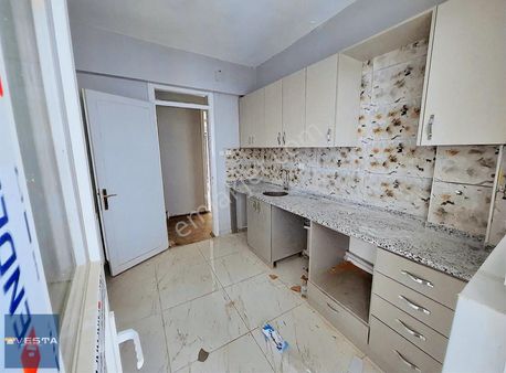 Vesta'dan İçi Komple Sıfır Bakımlı*(3+1)*ara Kat Ferah Kiralık