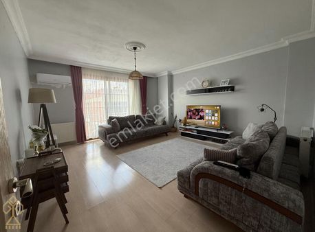 Gün Bugün , Yoklukta Çok Kıymetli 3+1 Satılık Ara Kat Daire