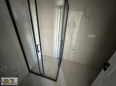 Lider'den Adatepe Sahilde Sıfır 4.kat Ön Cephe Balkonlu 2+1