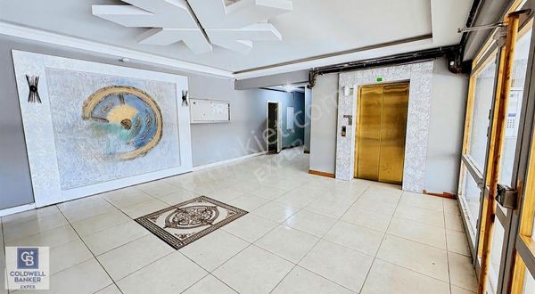 Ahi Mesut Mahallesinde 4+1 Giyinme Odalı