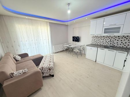 Lider'den Şirinevler Hürriyet Caddesi Üzeri Full Eşyalı Kiralık Daire