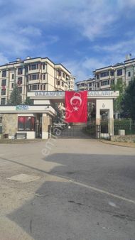 Gökçe'den Fırsat !... Yüzme Havuzlu Sitede Satılık 2+1 Daire