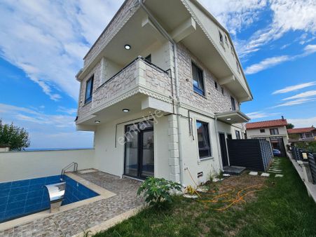 4+1 Müstakil Havuzlu, Deniz Manzralı Lüks Villa