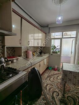 Akçay Emlak'tan Akşehir Yarenler Cumhuriyet İlkokulu Yanında Eşyasız Doğalgazlı Kiralık 2+1 Daire