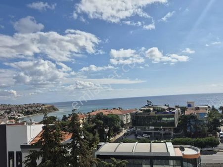 Delux'den Mükemmel Konumda Panoramik Deniz Manzaralı Trıplex