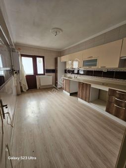 Keçiören Bağlum Karşiyaka Cadde Üzeri Satılık 3+1 140 Mk Kat 4