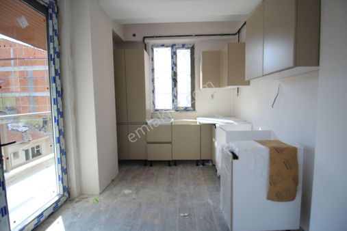 Esgyo'dan Millet Bahçesi Arkası 2+1 Ara Kat Sıfır Satılık Daire