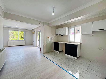 🌀gültaş Emlaktan Akçay İkizçayda Satılık 2+1 Denize 100m Ön Cehpe Muhteşem Konumlu Daire