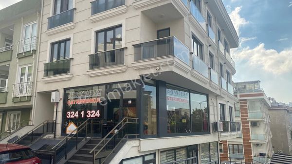 Evinibul'dan Memorial Hastane Yakını Çok Geniş 80m2 1+1 Arakat