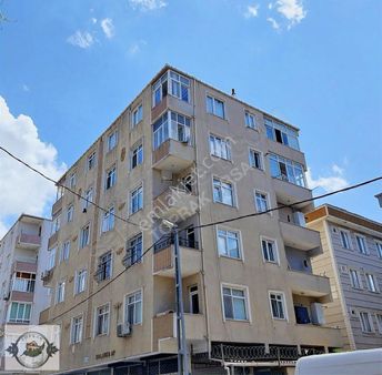 Küçükçekmece Kanaryada 2+1 Satılık Daire