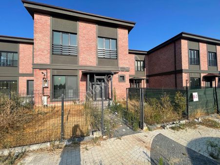 Kırklareli Merkeze Yakın Konumda Kiralık 4+1 Dubleks Villa