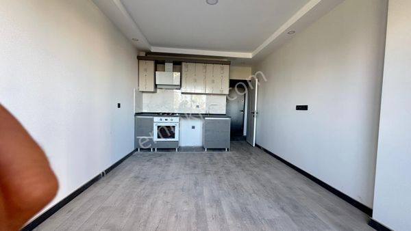 Fevzi Çakmak Mah. 1+1 Abd Mutfaklı Havuzlu Siteiçi