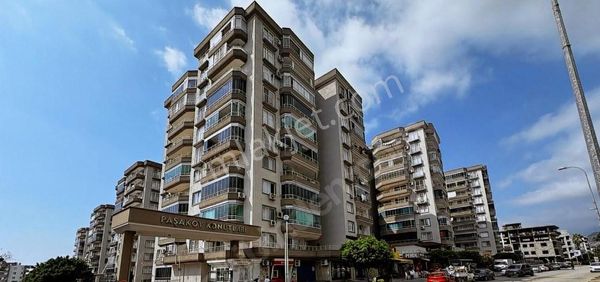 Akg'den Sakarya Mahallesi'nde Paşaköy Sitesi'nde 3+1 Satılık Ev