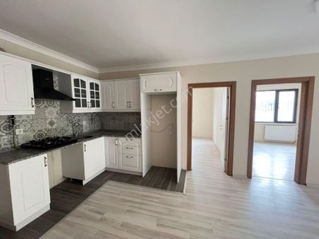 Kırklareli Merkez Çarşı İçinde Arakat, Asansörlü Satılık 3+1 Daire