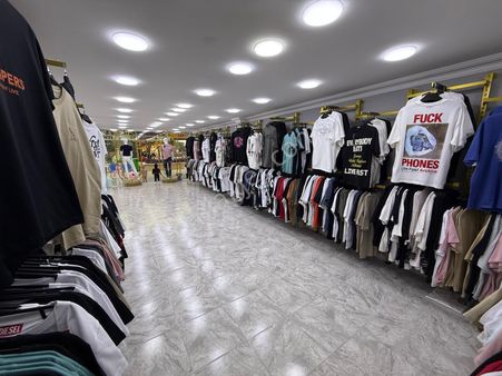 Belek Çarşı'da İç Mimar Tasarımıyla Baştan Yaratıldı, A Kalite