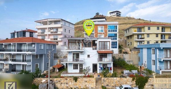 Turpa Foça Maviden Kazımdirikte Satılık Komple Bina