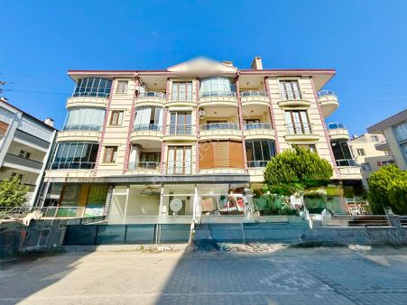 ▶ ▶akçay Körfez'den Altınkum'da Ön Cephe Ara Kat 1+1 Satılık Daire