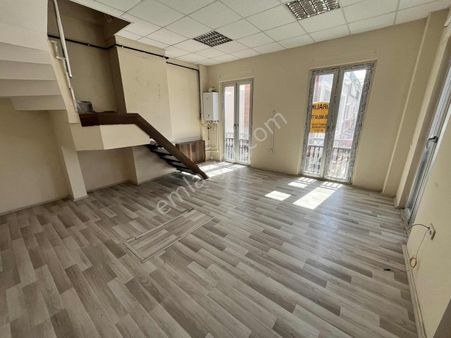 Tapu Müdürlüğü Yanında Kiralık Dubleks Ofis