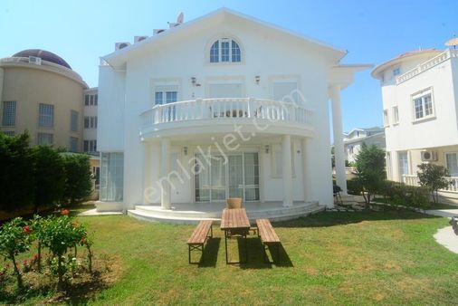 Antalya Belek Site İçi 4+1 Eşyalık Kiralık Villa