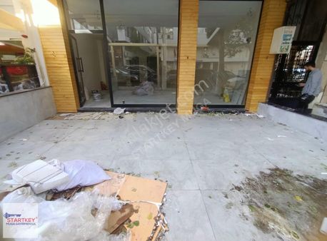 Karşıyaka Nergiz Çarşı İçerisinde Kiralık 50 M2 Dükkan