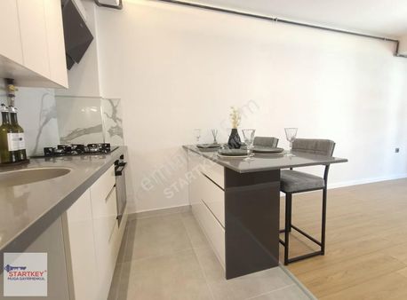 Karşıyaka Nergizde Muhteşem Konumlu Satılık 2+1 Sıfır Daire