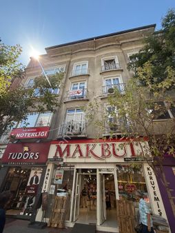 Elfi'den Setbaşı'nda 3+1 Satılık Ofis