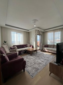 Sancaktepe Safa Mah 4+1 Çift Girişli İskanlı Çatı Dubleks