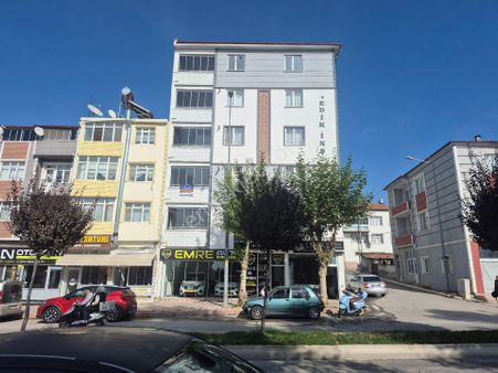 Erkan Anbar Dan Satılık 3+1 Lüx Daire Suluova