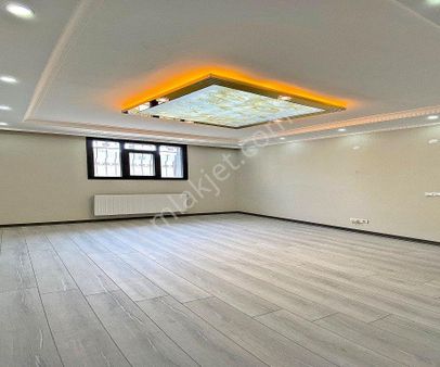 Merkezi Konum Geniş M2 3+1 Dekorlu Sıfır Masrafsız Satılık Daire