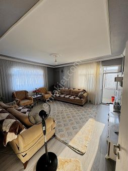 Öz Aydın İnş' Tan Bağlarbaşı Mahallesinde Satılık 2+1 Daire