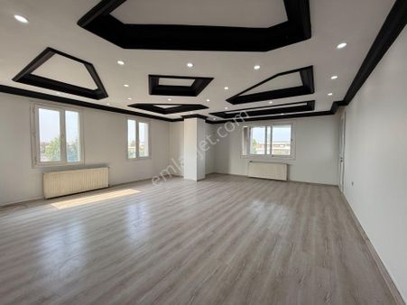 Seyhan Mah. 4+1 280 M2 Her Kat Tek - Geniş Teraslı Kiralık Daire