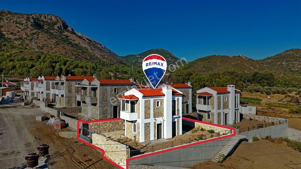 Re/max Badem'den Datça Karaincir'de Satılık 2+1 Müstakil Villa