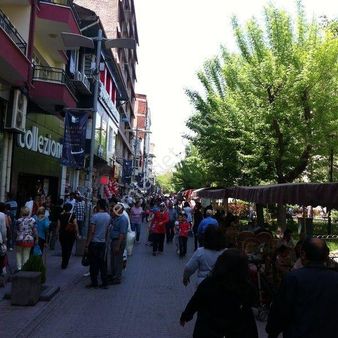 Eskişehir Hamam Yolunda Devren Kiralık İşyeri