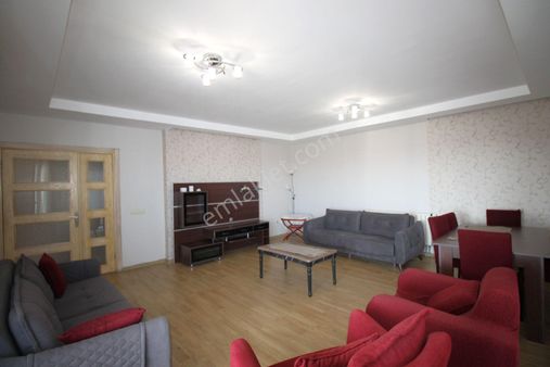 Retro’dan 50.yıl Mah’de Her Cephesinden Deniz Manzarası Olan Geniş 4+1