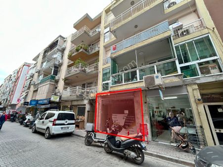 1735 Sokak'ta, 3m Cepheli, Wc'li Satılık Dükkan