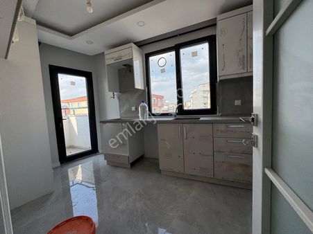 Çayırova Adem Yavuz Kapalı Pazara Yakın 2+1 Arakat