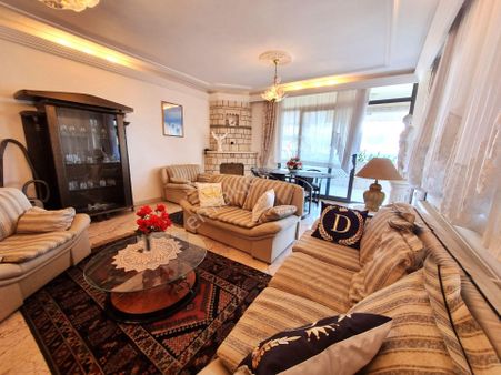 Alanya İskelede Muhteşem Manzarada Kiralık Müstakil Eşyalı Ev