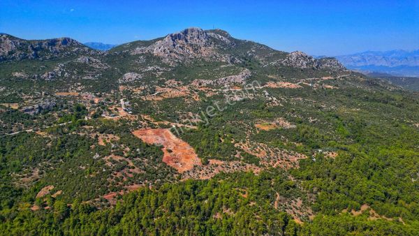 Antalya Döşemealtında Manzaralı, Satılık 12.584 M2 Arsa