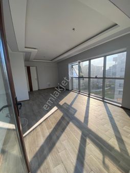 🏡zafer Mahallesinde Gözde Konumda Bulvar Üzerinde 3+1 Fırsat Daire🎆