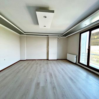 Kiralık Esenyurt Ardıçlı Mah Cadde Üstü