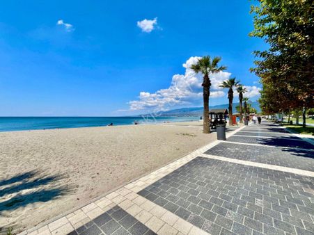 Akçay Sezgin Emlaktan Full Kredili Denize 100 Mt Satılık2+1daire