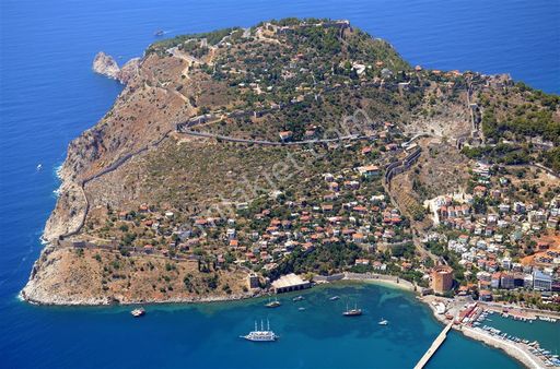 Alanya Merkezinde Satılık 4 Yıldızlı Otel – Denize Sadece 150 Metre
