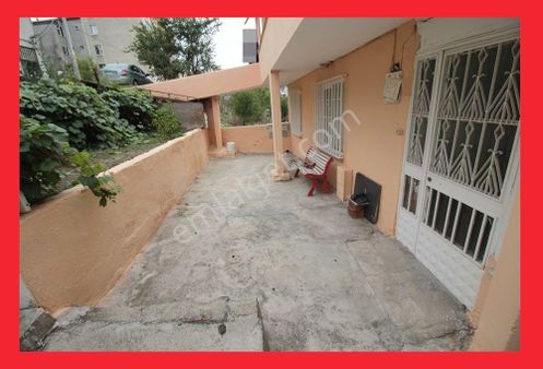 Karacaahmet Camine Yakın 252m2 Arsa İçinde 3 Katlı Satılık Bina