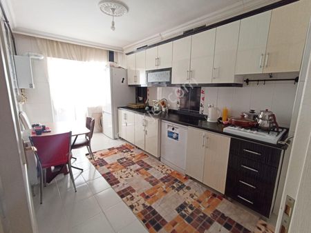 Kanuni Mahallesi'nde Katta Manzaralı Daire!