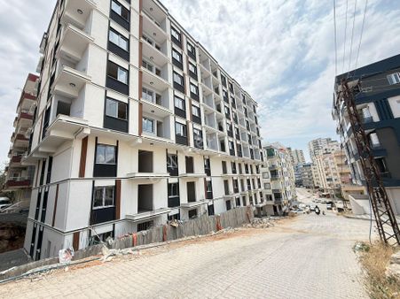 Barak Emlak'tan Merkezi Konumda Satılık 2+1 Daire