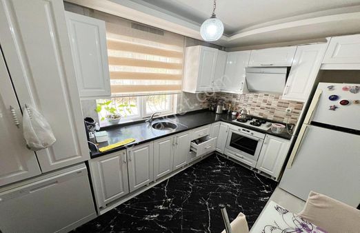 Kanuni'de Genç Binada Full Yapılı 3+1 Daire!