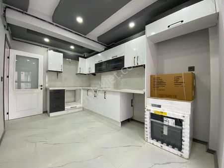 Recep Ümit Emlaktan Şirintepede Satılık 2+1 Fırsat Daire Yd-5